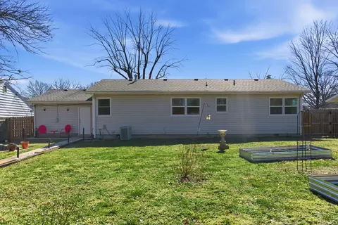 733 W Kerr St, Springfield, MO 65803 photo 19