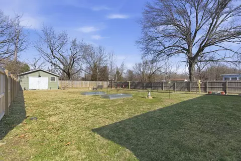 733 W Kerr St, Springfield, MO 65803 photo 25