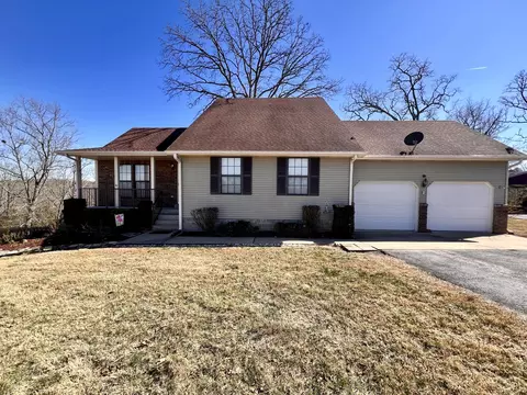950 Skyline Dr, Forsyth, MO 65653