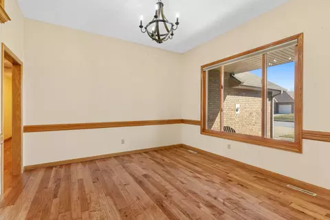 4491 S Park Ave, Springfield, MO 65810 photo 9