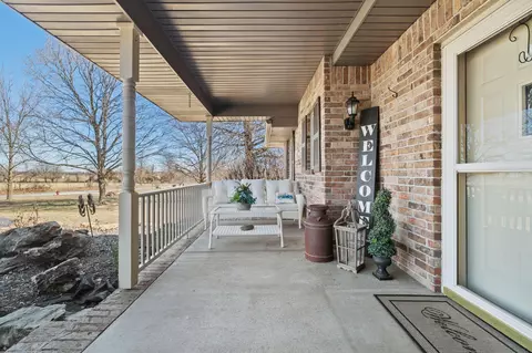 726 Division St, Sparta, MO 65753 photo 7