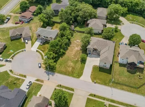 5389 S Clifton Ave, Springfield, MO 65810
