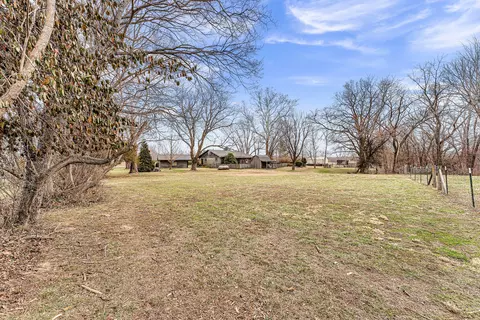 1750 W Riverbluff Ln, Nixa, MO 65714 photo 55