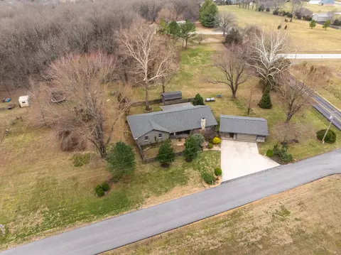 1750 W Riverbluff Ln, Nixa, MO 65714 photo 69