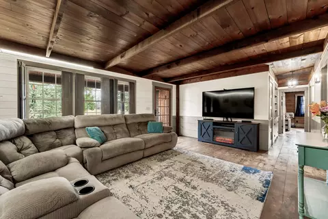 1750 W Riverbluff Ln, Nixa, MO 65714 photo 10
