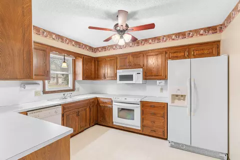 5700 S Clay Ave, Springfield, MO 65810 photo 6
