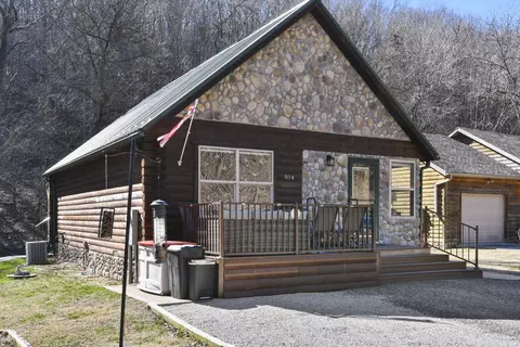 814 Peace In Valley Rd, Blue Eye, MO 65611
