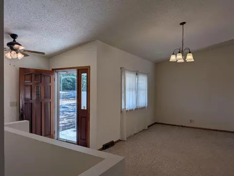 Entry Way - 1760 Mo-181, Cabool, MO 65689 photo 1 of 4