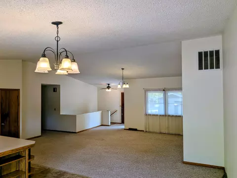Living - 1760 Mo-181, Cabool, MO 65689 photo 2 of 2