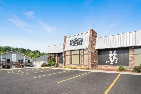 Exterior - 403 Veterans Blvd #202, Branson, MO 65616 photo 28 of 29