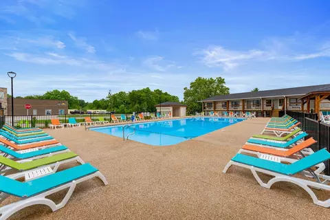 Exterior - 403 Veterans Blvd #202, Branson, MO 65616 photo 11 of 29