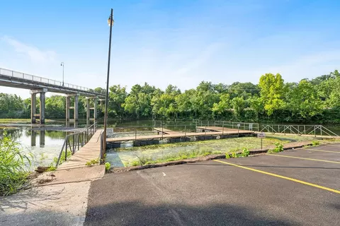Exterior - 403 Veterans Blvd #202, Branson, MO 65616 photo 27 of 29