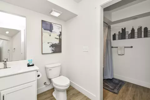 Bath - 403 Veterans Blvd #202, Branson, MO 65616 photo 1 of 4