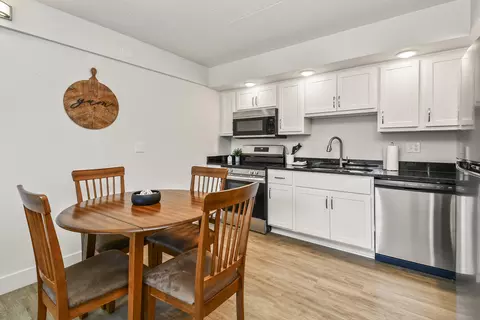 Dining - 403 Veterans Blvd #202, Branson, MO 65616 photo 1 of 2