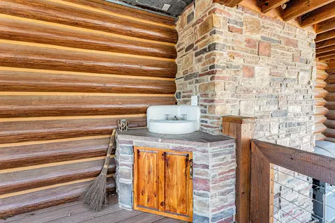 Exterior - 60 Chad Rd, Galena, MO 65656 photo 7 of 9