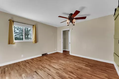 Bedroom - 60 Chad Rd, Galena, MO 65656 photo 2 of 3