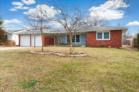 1942 S Luster Ave, Springfield, MO 65804 photo 2
