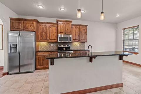 Kitchen - 3409 N Brinnsfield Dr, Ozark, MO 65721 photo 3 of 3