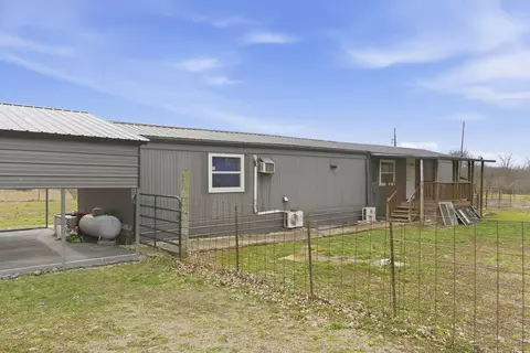 634 Trout Rd, Ozark, MO 65721 photo 5