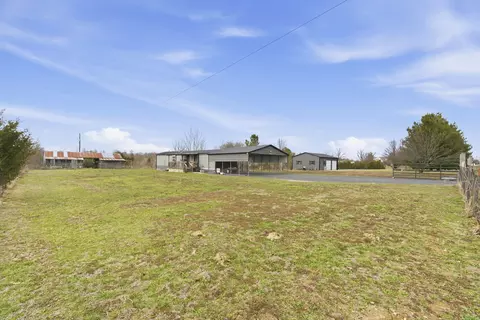 634 Trout Rd, Ozark, MO 65721 photo 4