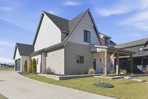 Exterior - 973 E Valley Trail Dr, Republic, MO 65738 photo 3 of 12