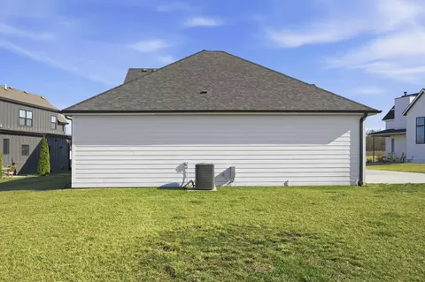 Exterior - 973 E Valley Trail Dr, Republic, MO 65738 photo 10 of 12