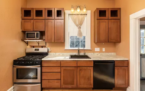 Kitchen - 1898 N Main Ave, Springfield, MO 65803 photo 2 of 2