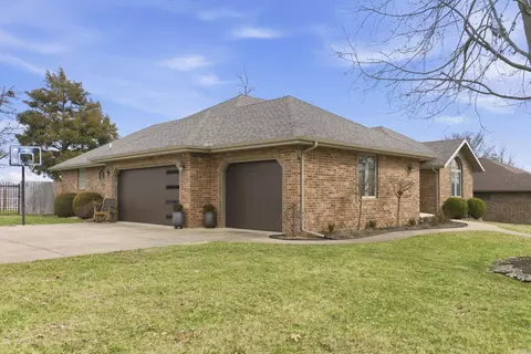 701 E Bennett Ct, Nixa, MO 65714 photo 4