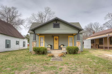 1020 Seneca Ave, Seneca, MO 64865