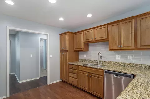 Kitchen - 108 Sapling Dr, Branson, MO 65616 photo 3 of 4