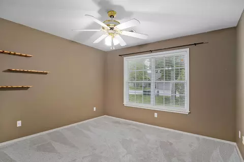 Bedroom - 108 Sapling Dr, Branson, MO 65616 photo 3 of 4