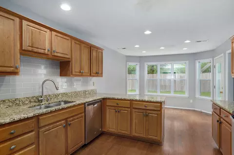 Kitchen - 108 Sapling Dr, Branson, MO 65616 photo 4 of 4