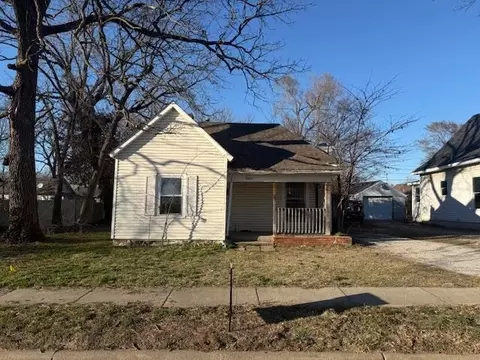 1621 W Chestnut St, Springfield, MO 65802