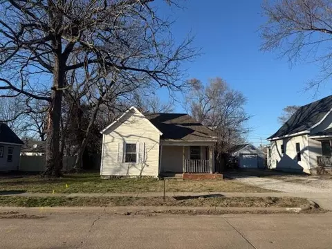 Other - 1621 W Chestnut St, Springfield, MO 65802 photo 4 of 9