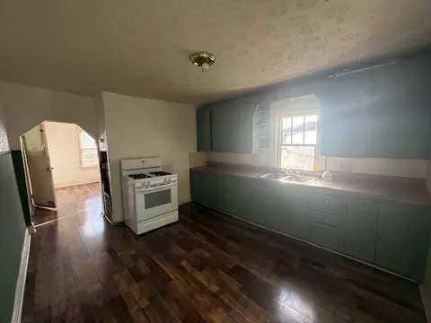 Other - 1621 W Chestnut St, Springfield, MO 65802 photo 7 of 9