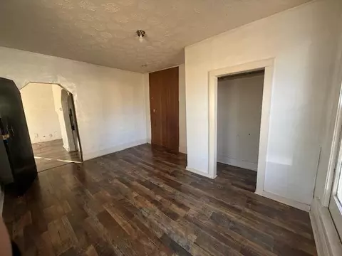 Living - 1621 W Chestnut St, Springfield, MO 65802 photo 3 of 3
