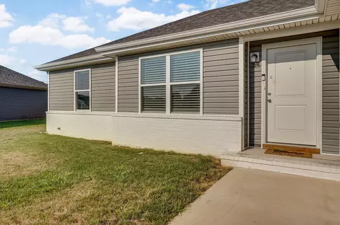 328 E Melton Rd, Ozark, MO 65721 photo 2