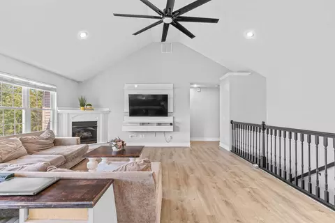 1209 E Jay St, Ozark, MO 65721 photo 7