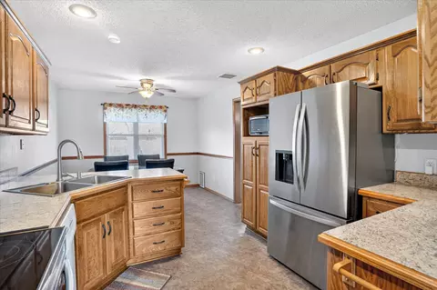 3669 S Ridgecrest Ave, Springfield, MO 65807 photo 13