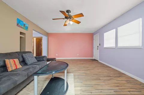 Living - 617 N Hillcrest Ave, Springfield, MO 65802 photo 2 of 3