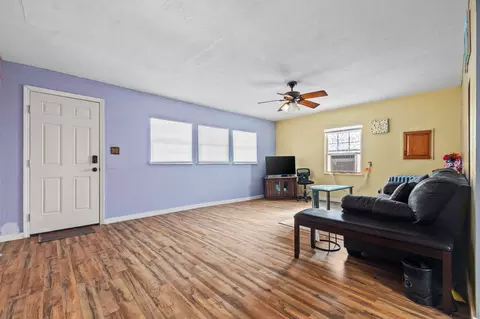 Living - 617 N Hillcrest Ave, Springfield, MO 65802 photo 3 of 3