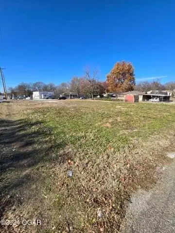 2009 E 4th St, Joplin, MO 64801 photo 3