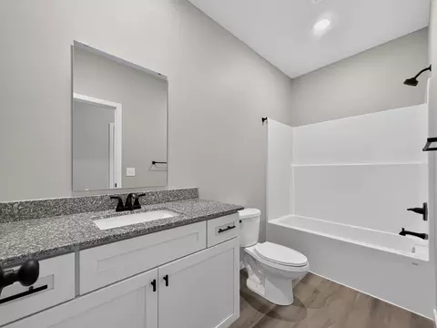 Bath - 2121 N 25th St, Ozark, MO 65721 photo 2 of 3