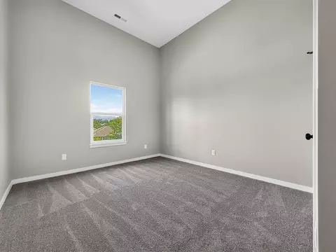 Bedroom - 2121 N 25th St, Ozark, MO 65721 photo 4 of 7