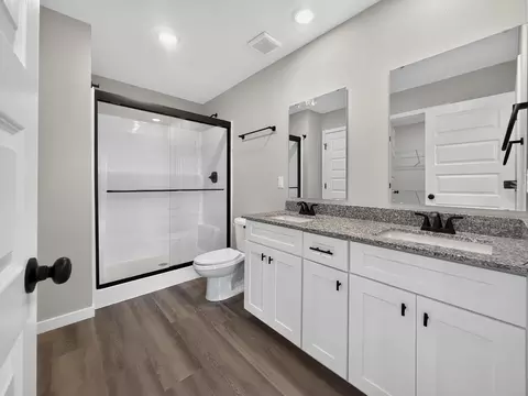 Bath - 2121 N 25th St, Ozark, MO 65721 photo 1 of 3