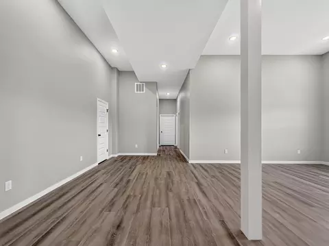 Entry Way - 2121 N 25th St, Ozark, MO 65721 photo 2 of 3