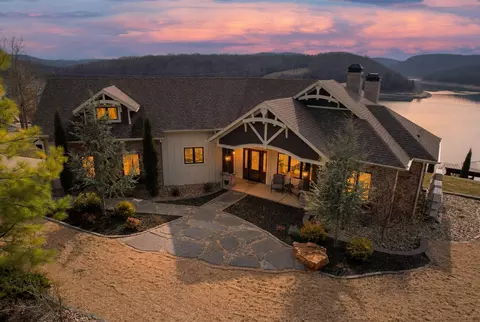 130 Sherwood Forest Ln, Ridgedale, MO 65739