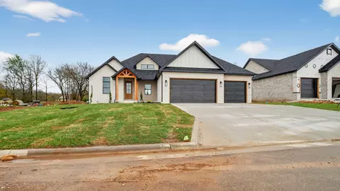 5324 N Seacrest Dr, Ozark, MO 65721 photo 4