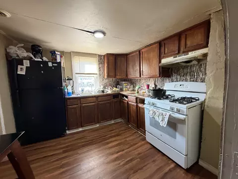 Kitchen - 627 N Forest Ave, Springfield, MO 65802 photo 1 of 1