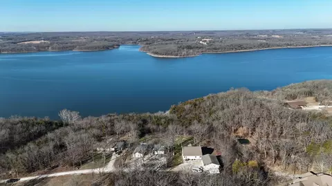 25266 Oakmont Rd, Pittsburg, MO 65724